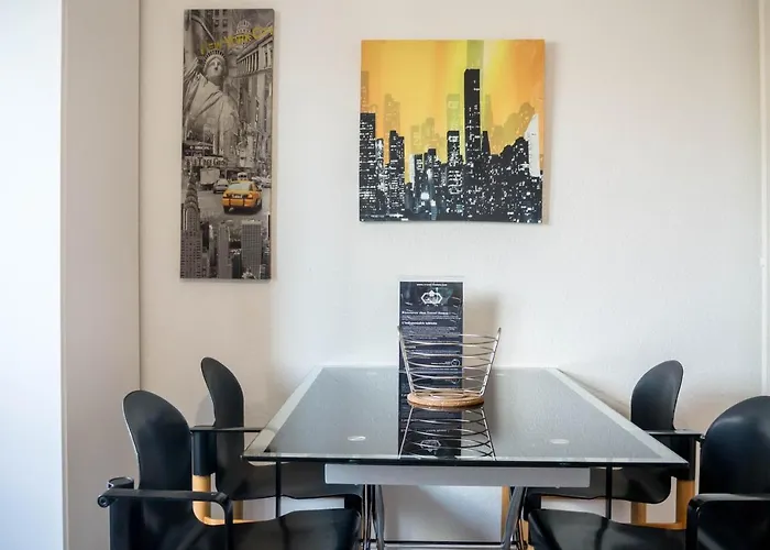 Travel Homes - The Eastside, Parking And Downtown 公寓